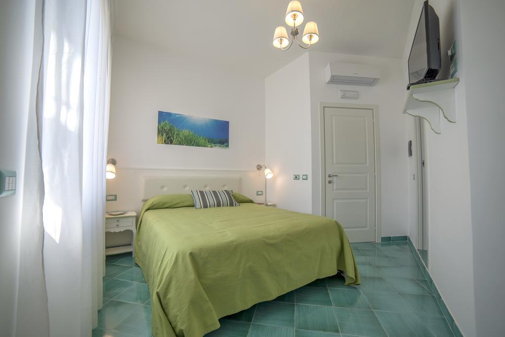 B&B Amalba Maiori Bilik gambar